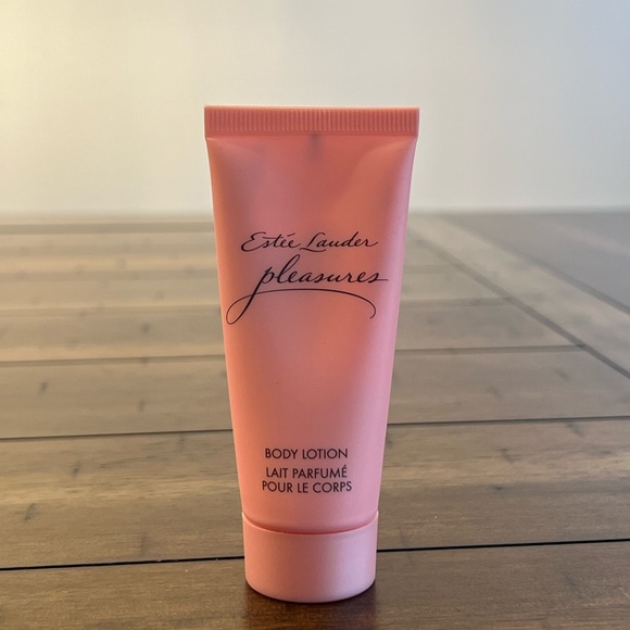 Estee Lauder Bath & Body Este Lauder Pleasure Body Lotion Lait